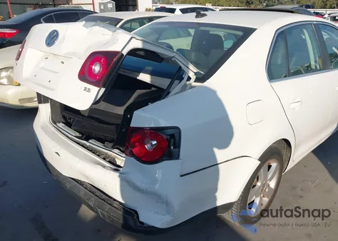 2009 Volkswagen Jetta Se z USA, uszkodzony, nr VIN 3VWRM71K69M171296